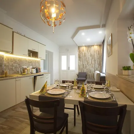 Podium Holiday home Eger